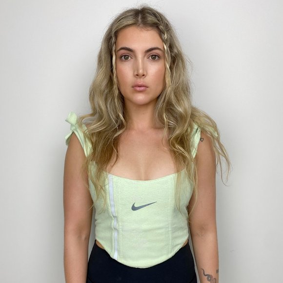 THE PAZ TANK - Picture 1 of 4